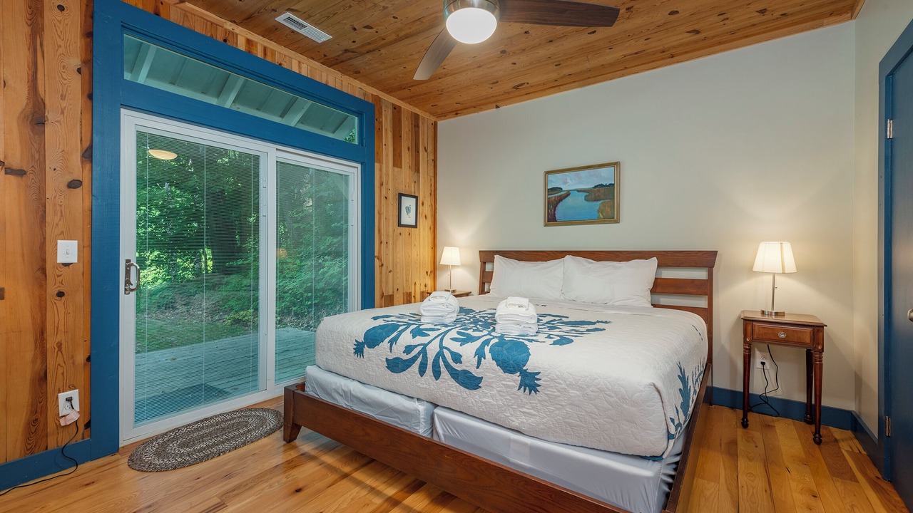 Photo of Bedroom in Skyland