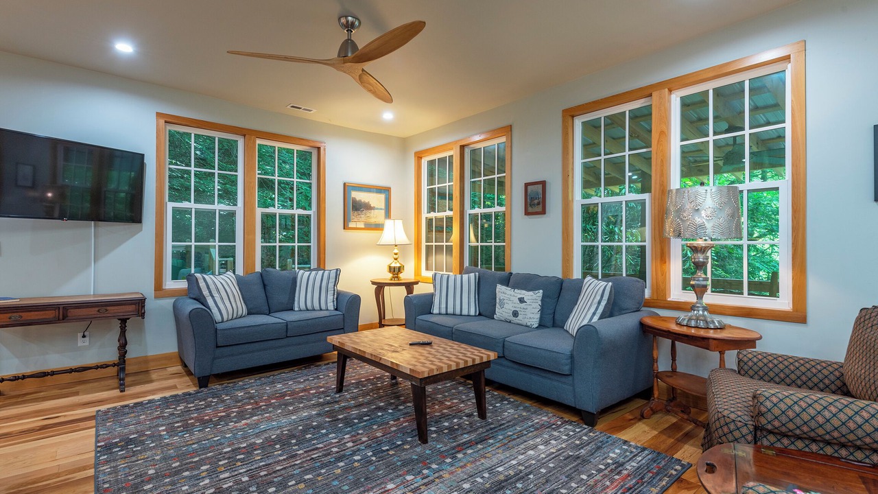 Photo of Livingroom in Skyland
