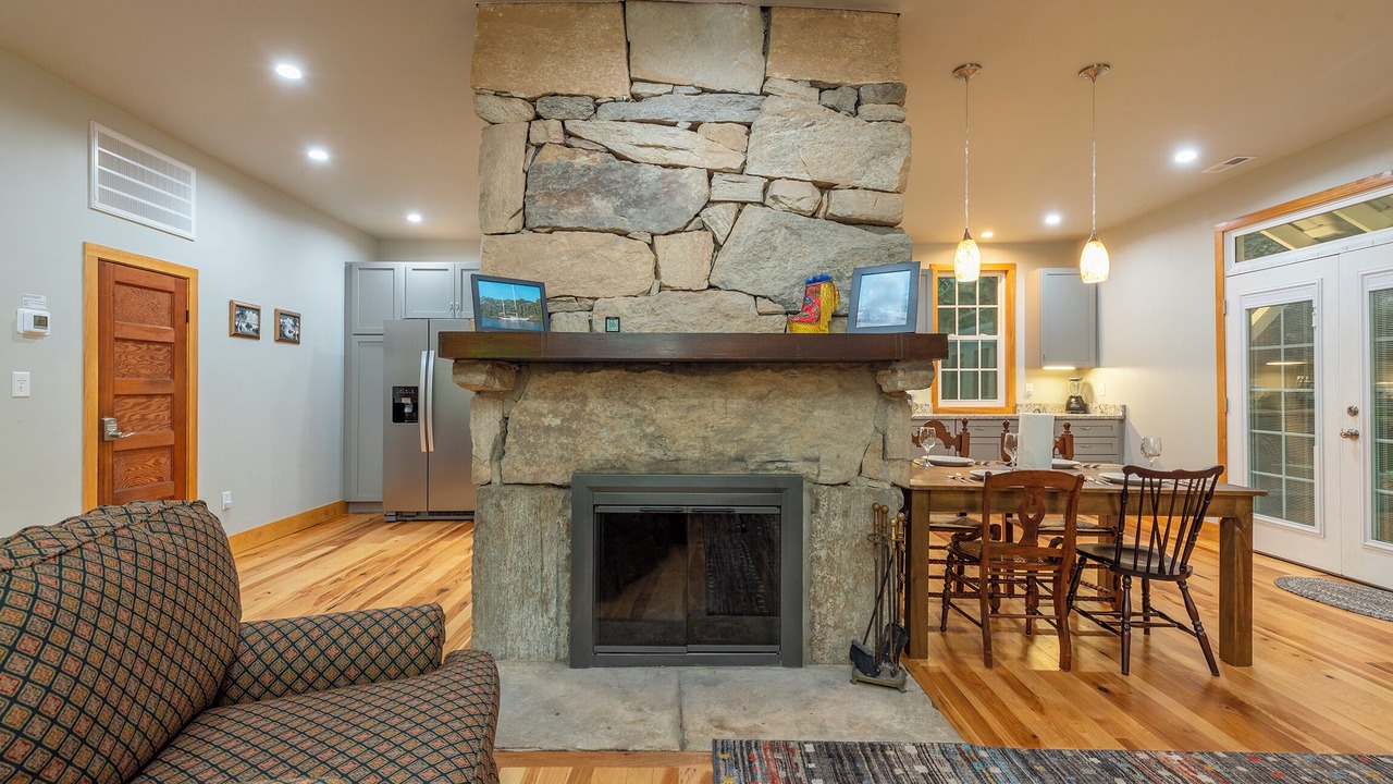 Photo of Livingroom in Skyland