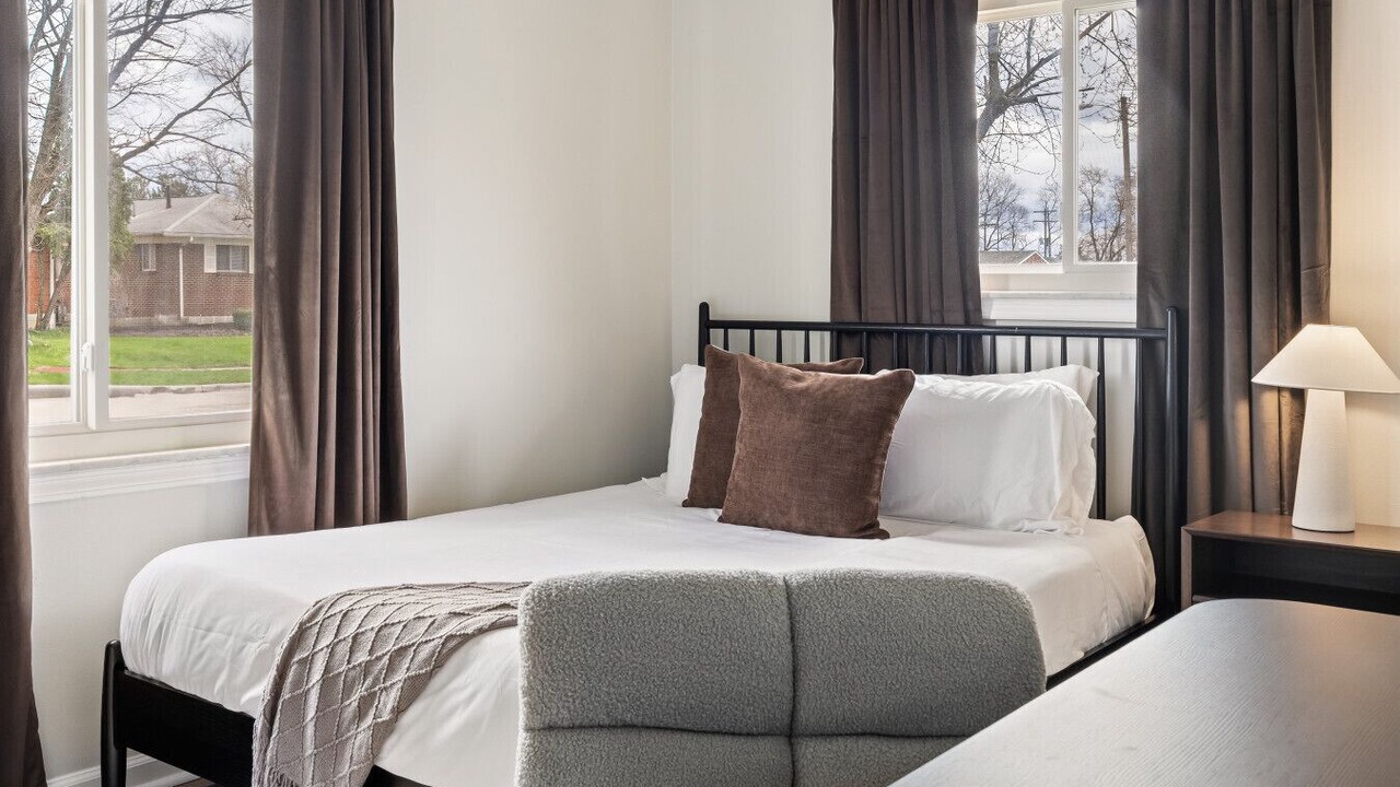 Photo of Bedroom in Grove City