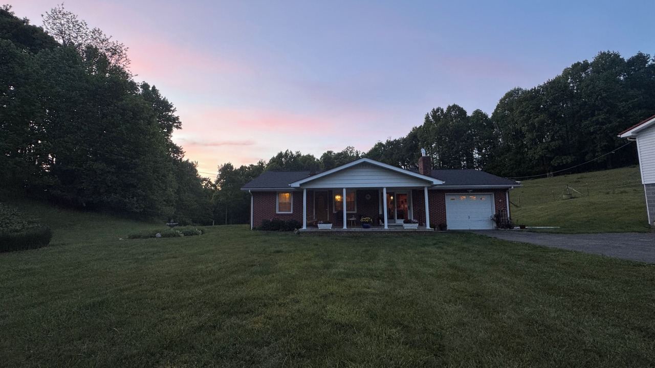 Photo of Outdoor in Bakersville