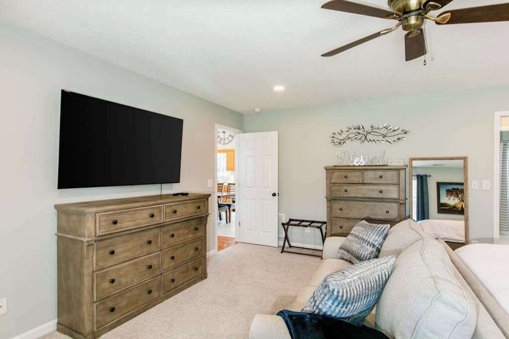 Photo of Livingroom in Weaverville