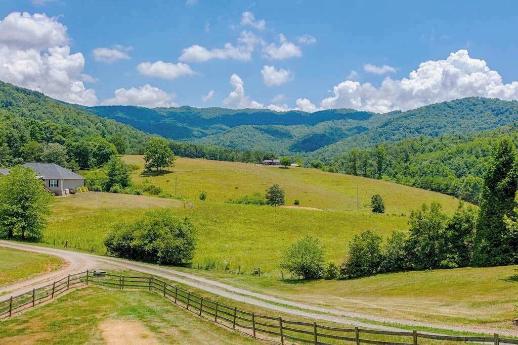 Photo of Others in Weaverville