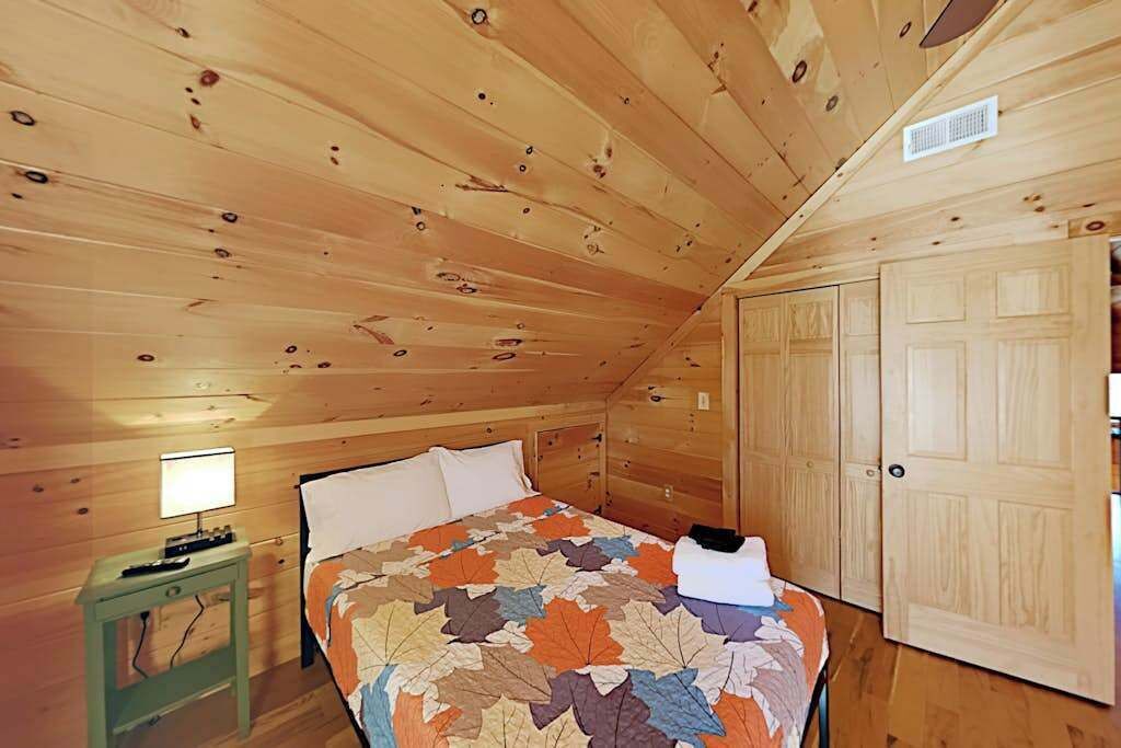 Photo of Bedroom in Old Fort