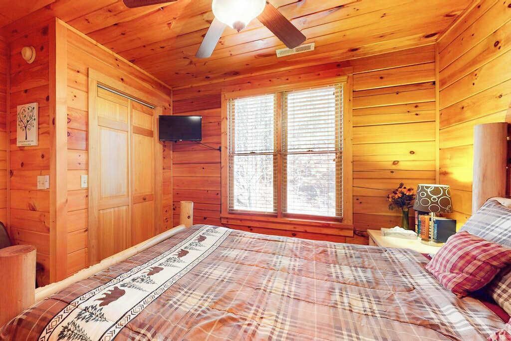 Photo of Bedroom in Murphy