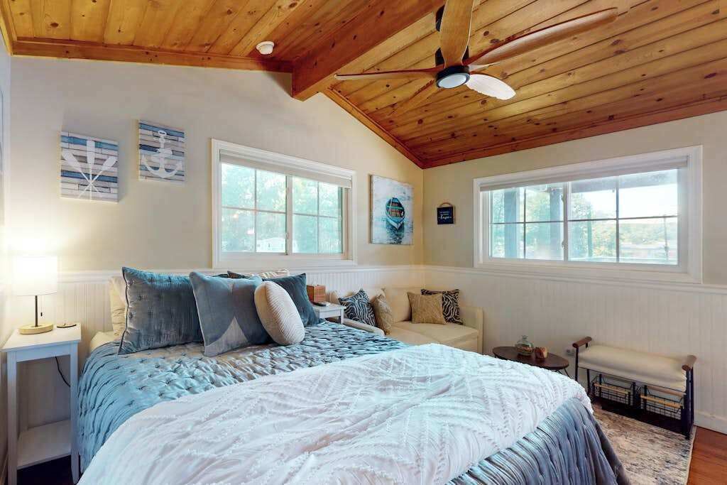 Photo of Bedroom in Sunset Cove