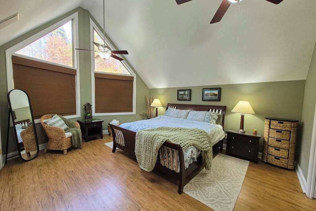 Photo of Bedroom in Lake Lure