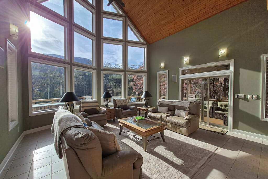 Photo of Livingroom in Lake Lure