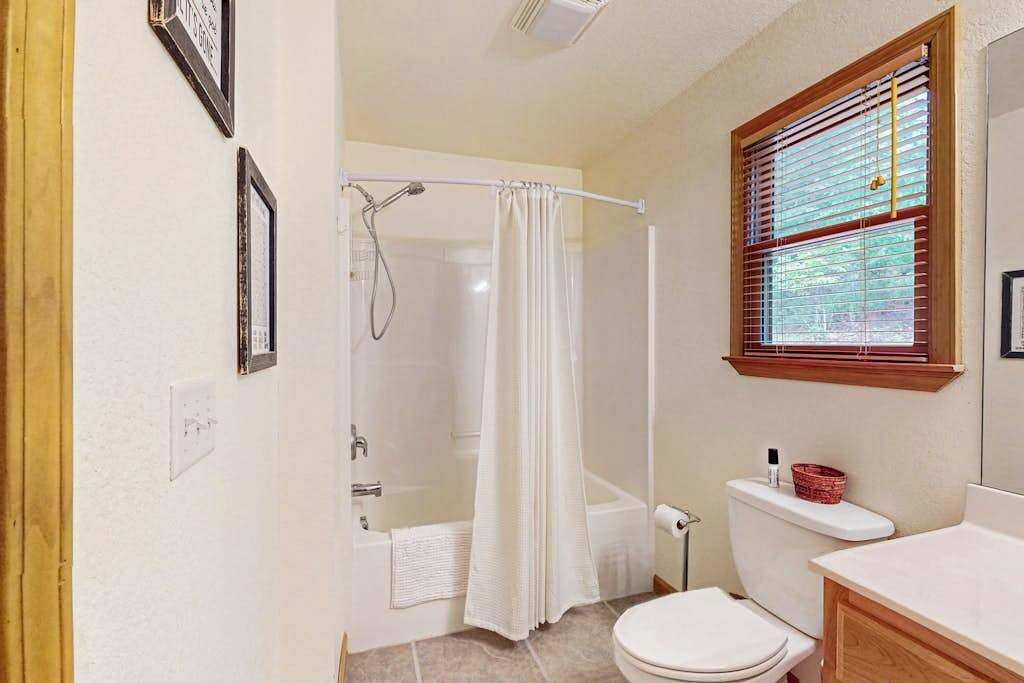 Photo of Bathroom in Murphy