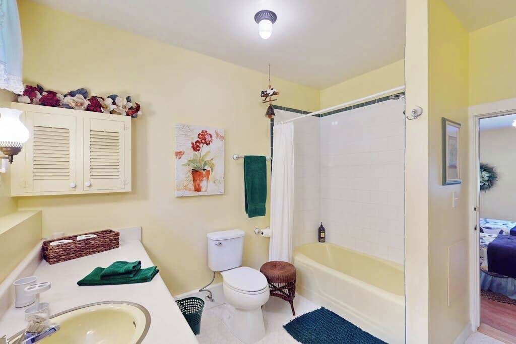 Photo of Bathroom in Horse Shoe