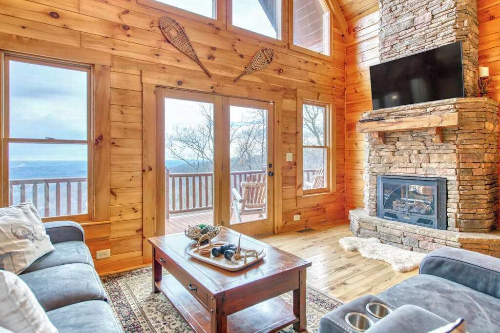 Photo of Livingroom in Lake Lure