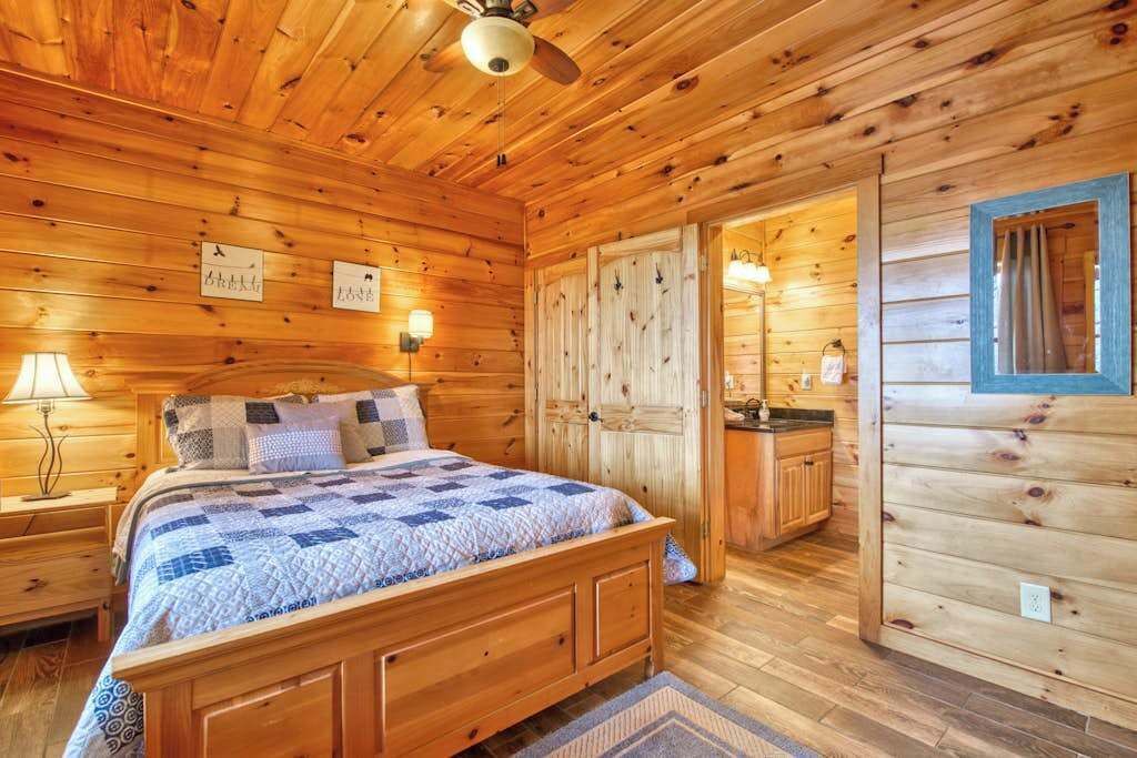 Photo of Bedroom in Lake Lure