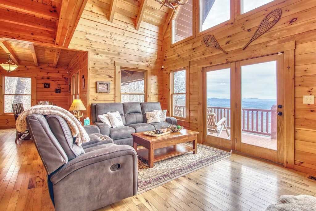 Photo of Livingroom in Lake Lure