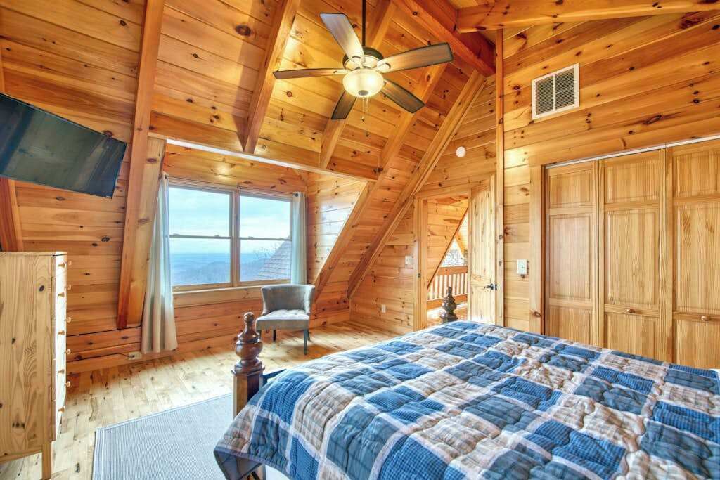 Photo of Bedroom in Lake Lure