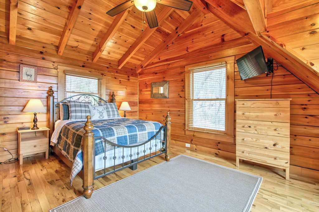 Photo of Bedroom in Lake Lure