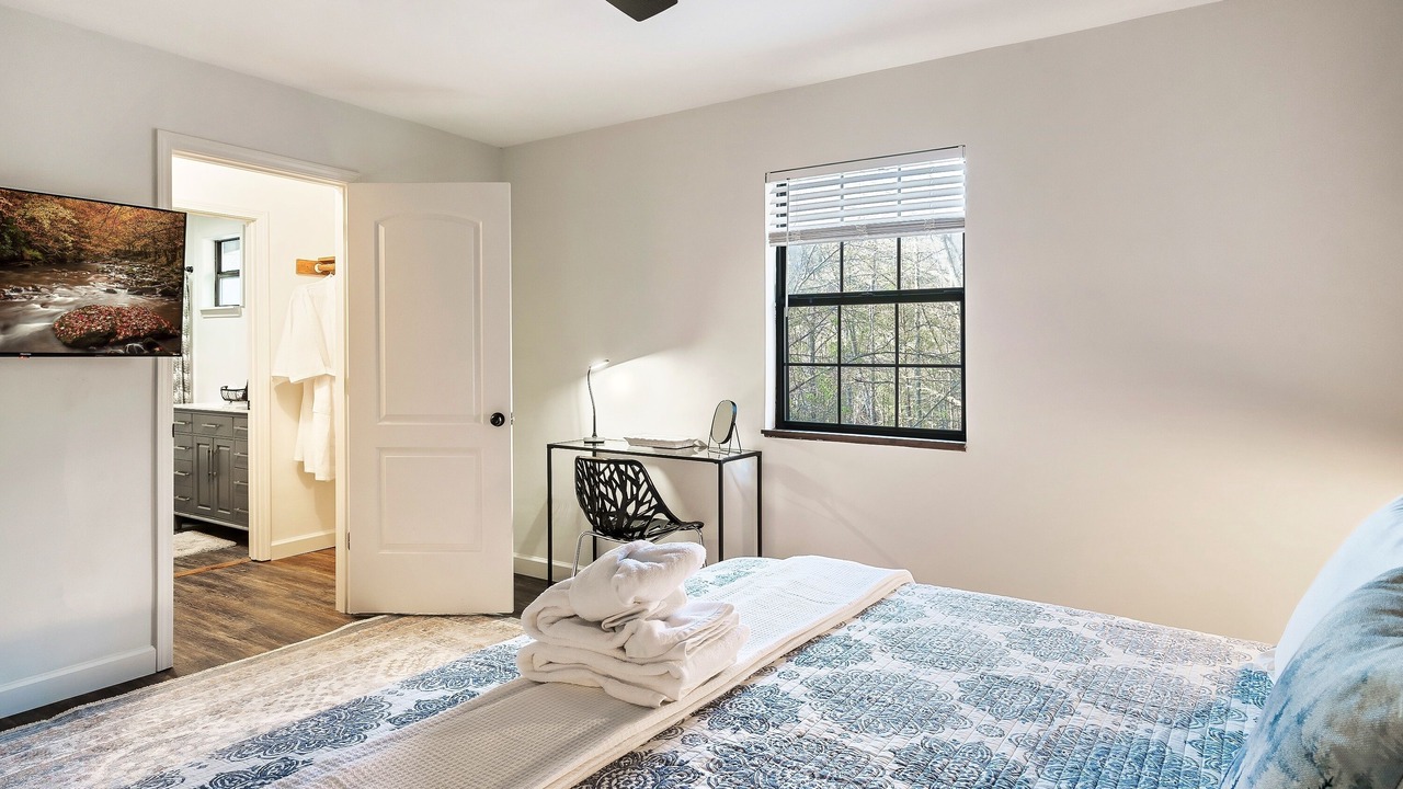 Photo of Bedroom in Gatlinburg - Pigeon Forge