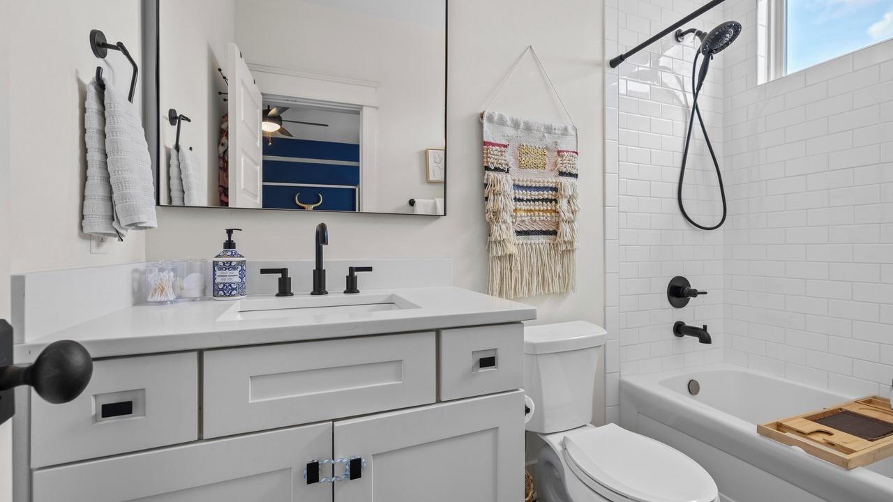 Photo of Bathroom in Sylvan Park