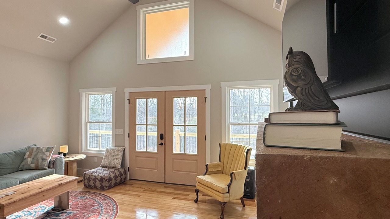 Photo of Livingroom in Scottsville