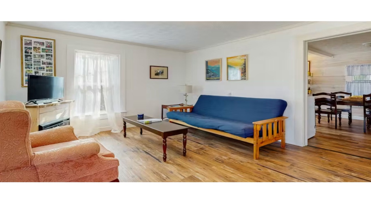 Photo of Livingroom in Hendersonville