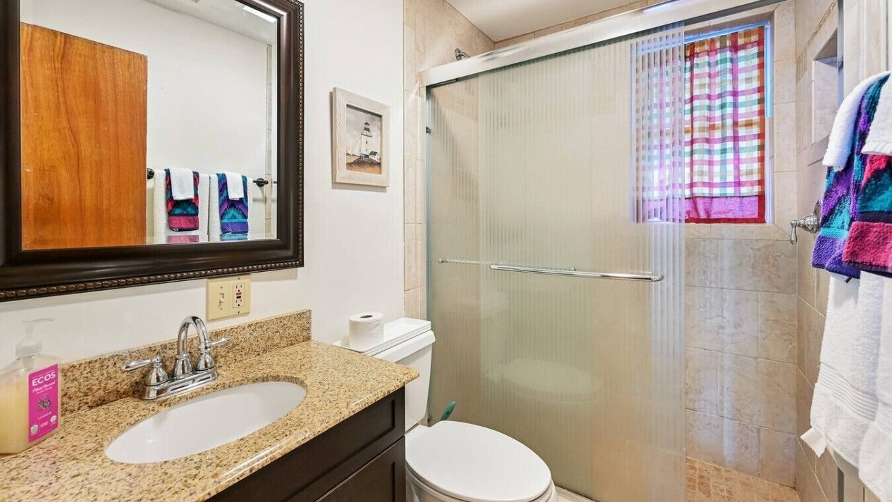 Photo of Bathroom in Sunset Cove