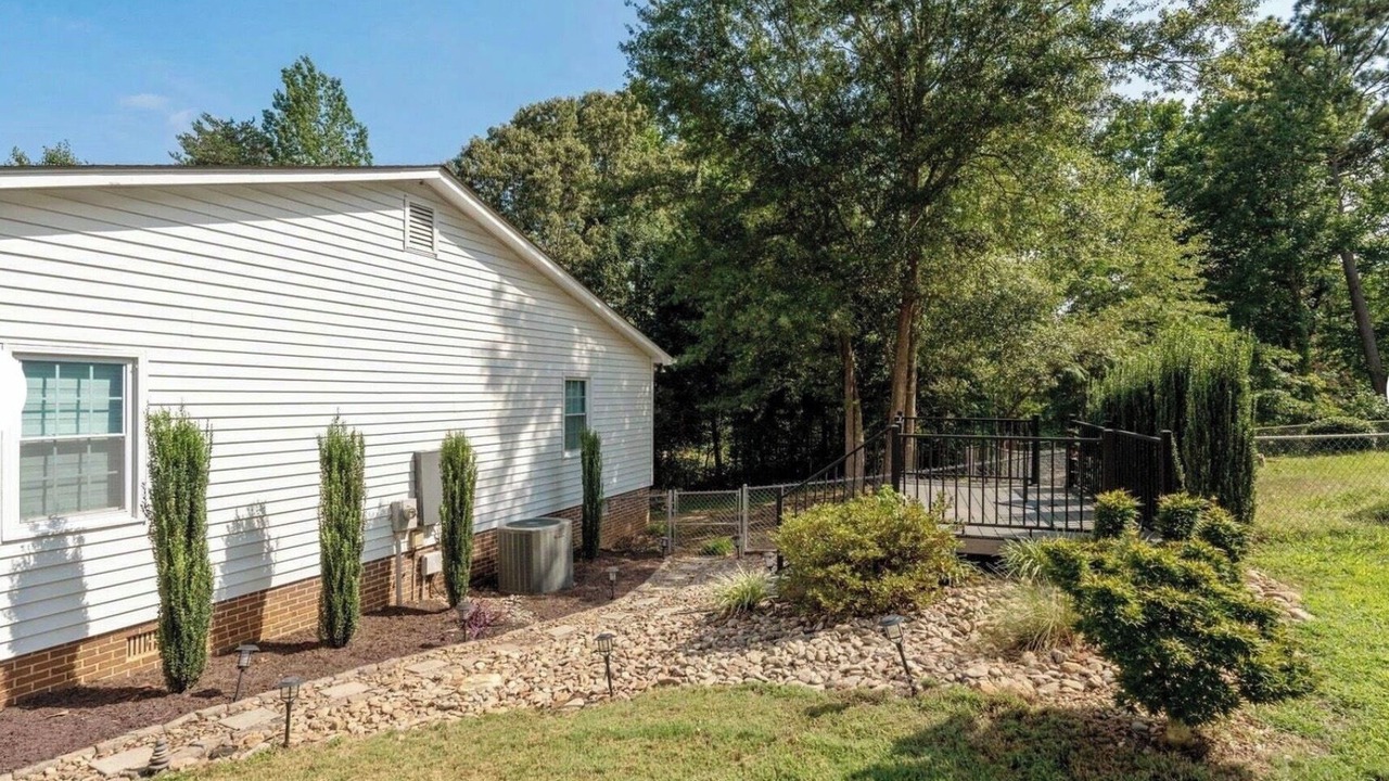 Photo of Outdoor in Taylors