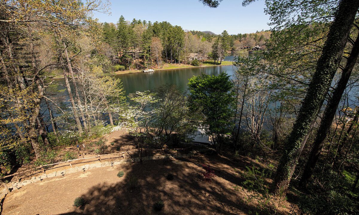 Photo of Others in Lake Toxaway