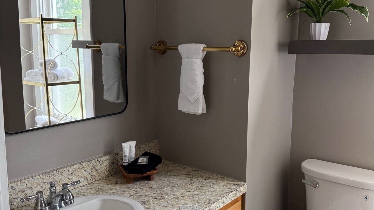 Photo of Bathroom in Tell City