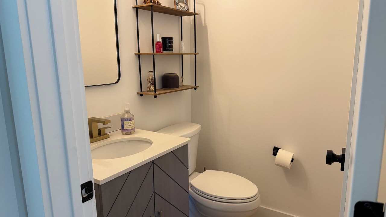 Photo of Bathroom in Lincoln Heights