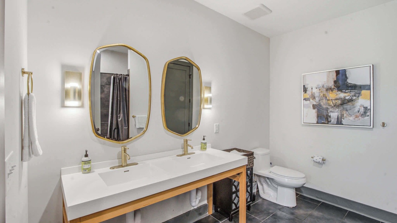 Photo of Bathroom in Rolling Mill Hill