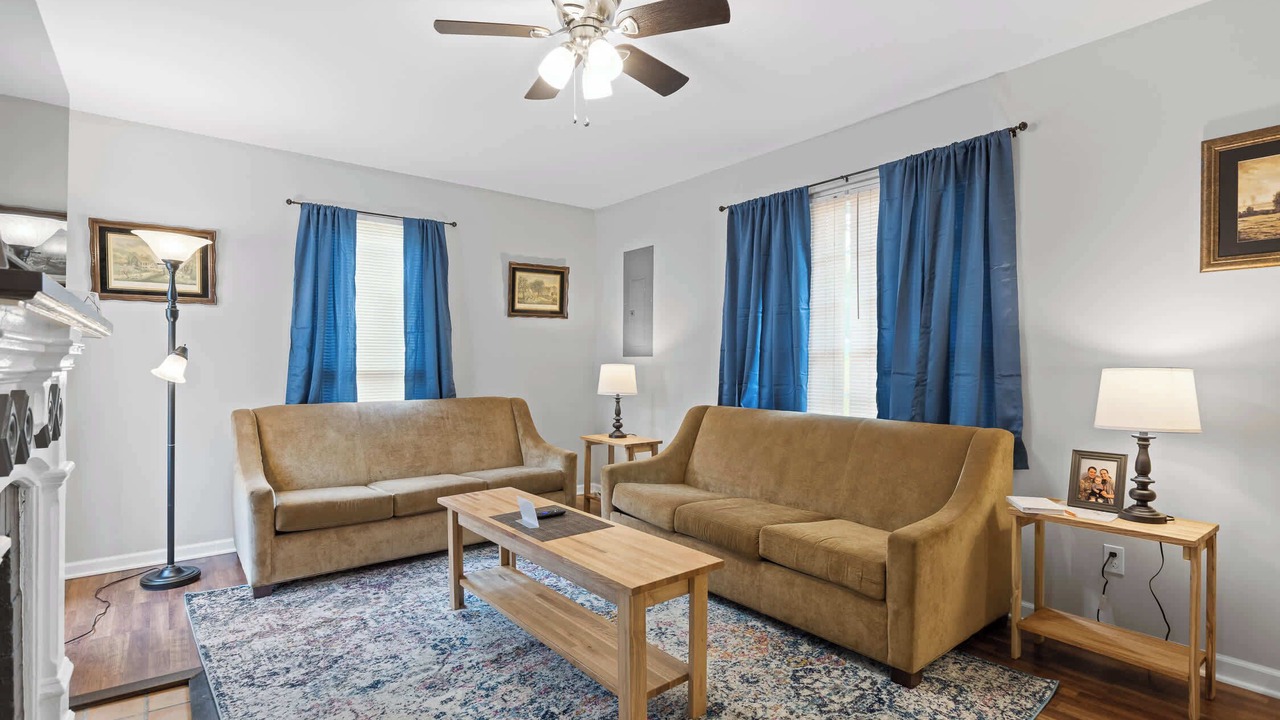 Photo of Livingroom in Chattanooga