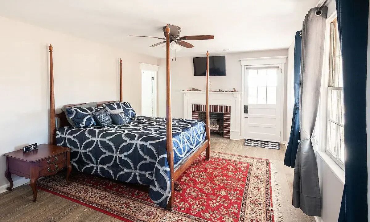 Photo of Bedroom in Central