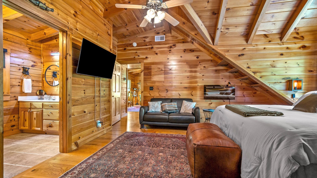 Photo of Bedroom in Lake Lure
