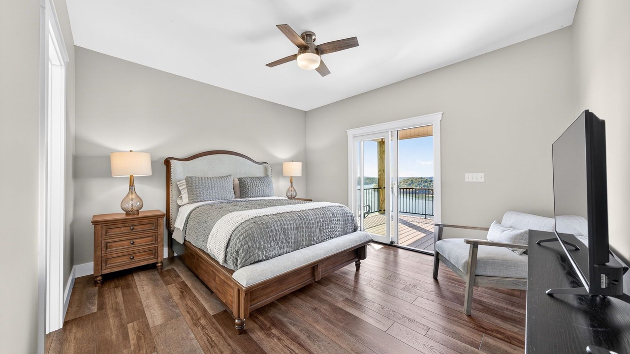 Photo of Bedroom in Byrdstown