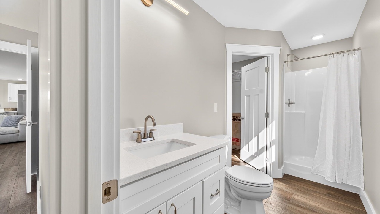 Photo of Bathroom in Byrdstown