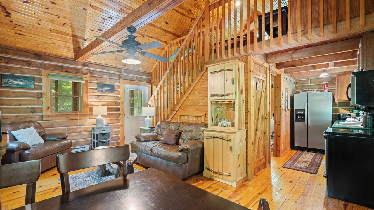 Photo of Livingroom in Birdseye
