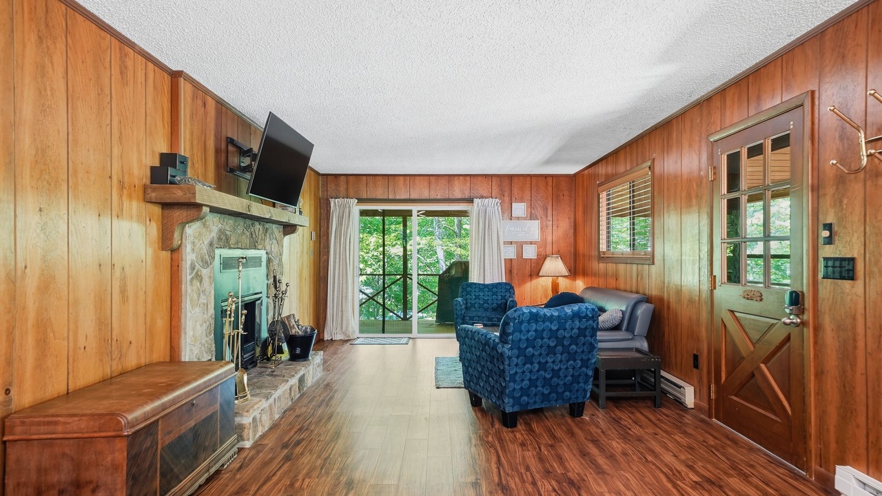 Photo of Livingroom in Murphy