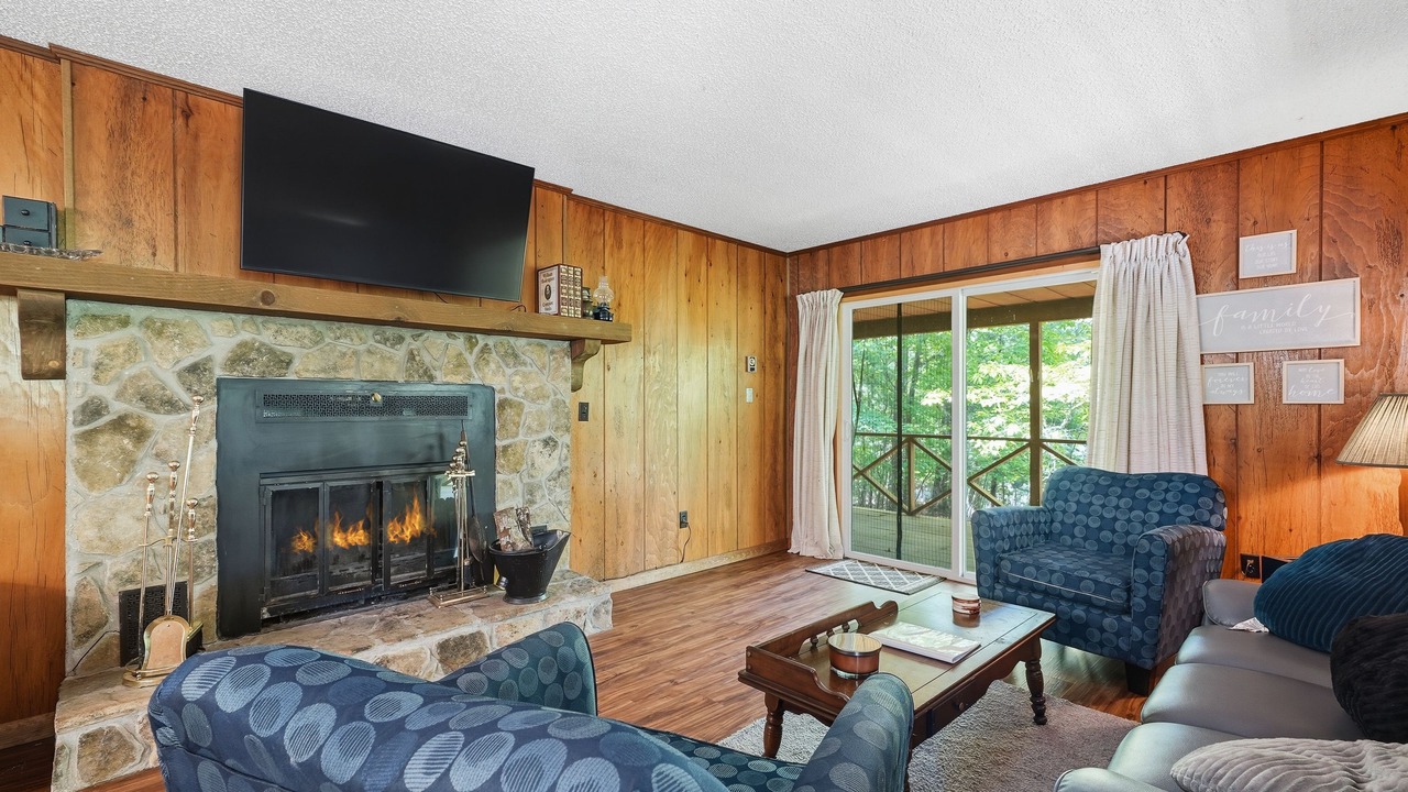 Photo of Livingroom in Murphy