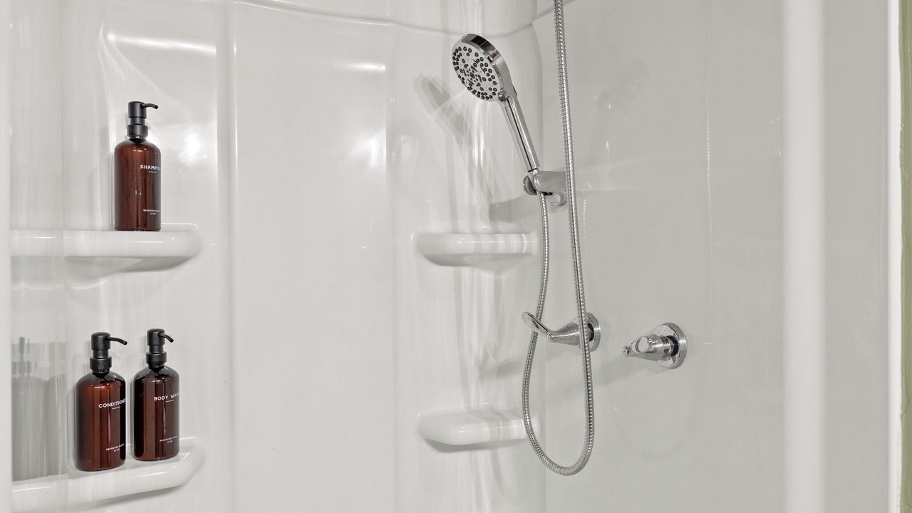 Photo of Bathroom in Raccoon Ridge