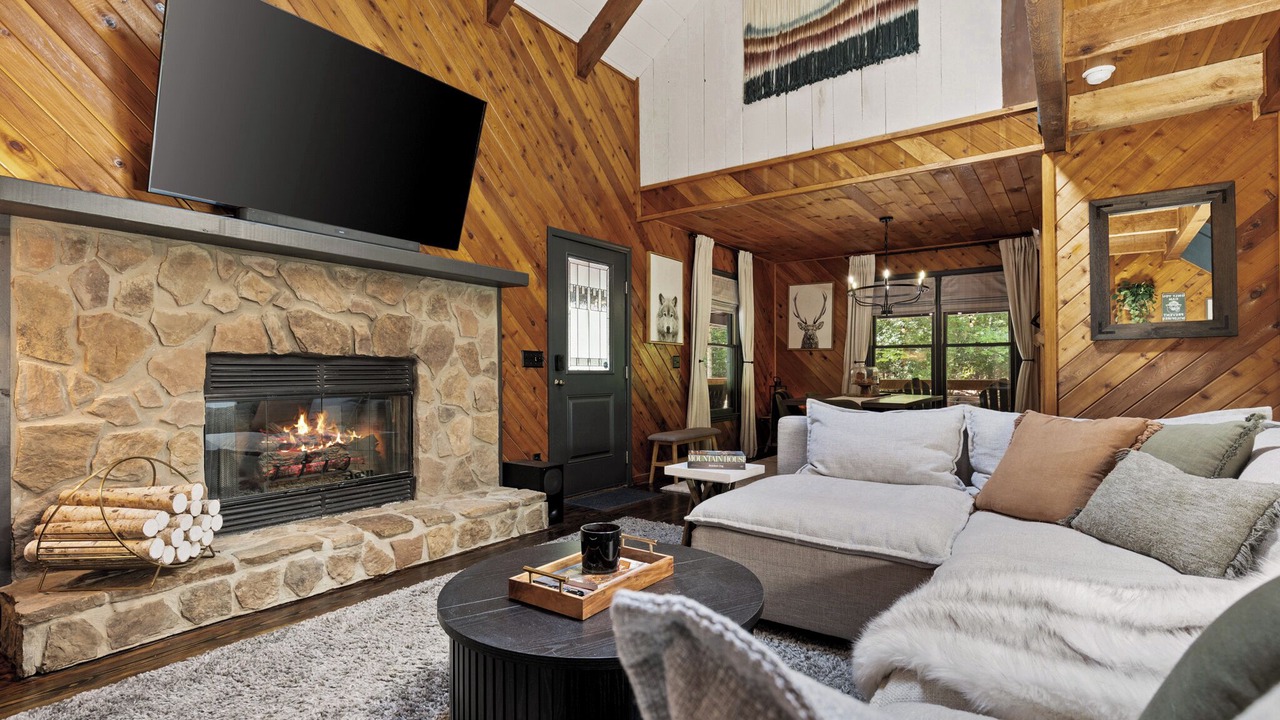 Photo of Livingroom in Raccoon Ridge
