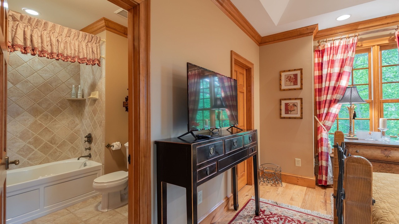 Photo of Bathroom in Santeetlah