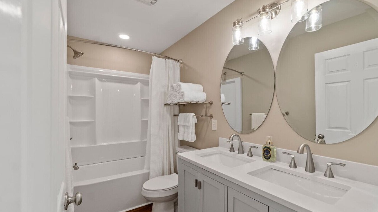 Photo of Bathroom in Greeneville