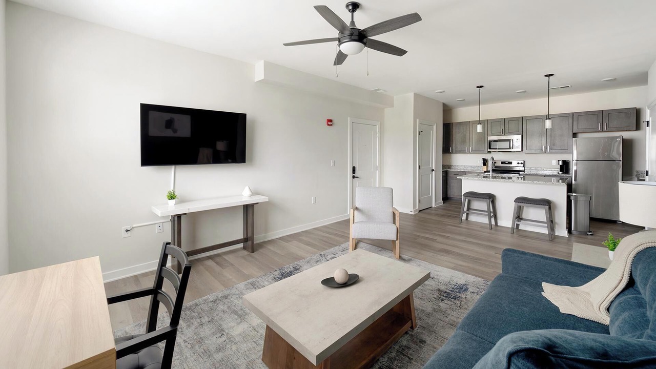 Photo of Livingroom in Knoxville