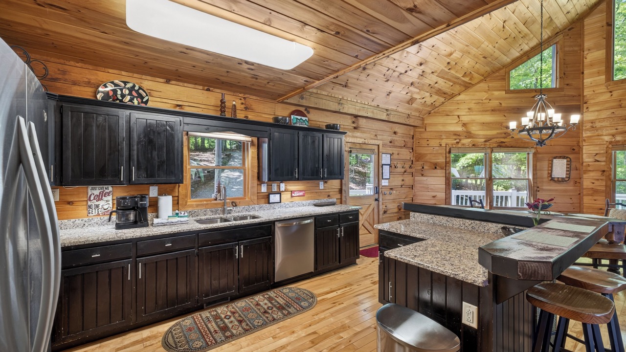 Photo of Kitchen in Ridges Over the Lake