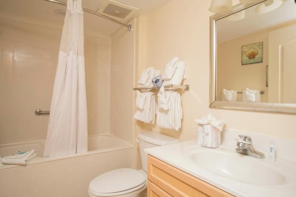 Photo of Bathroom in Cherry Grove Beach