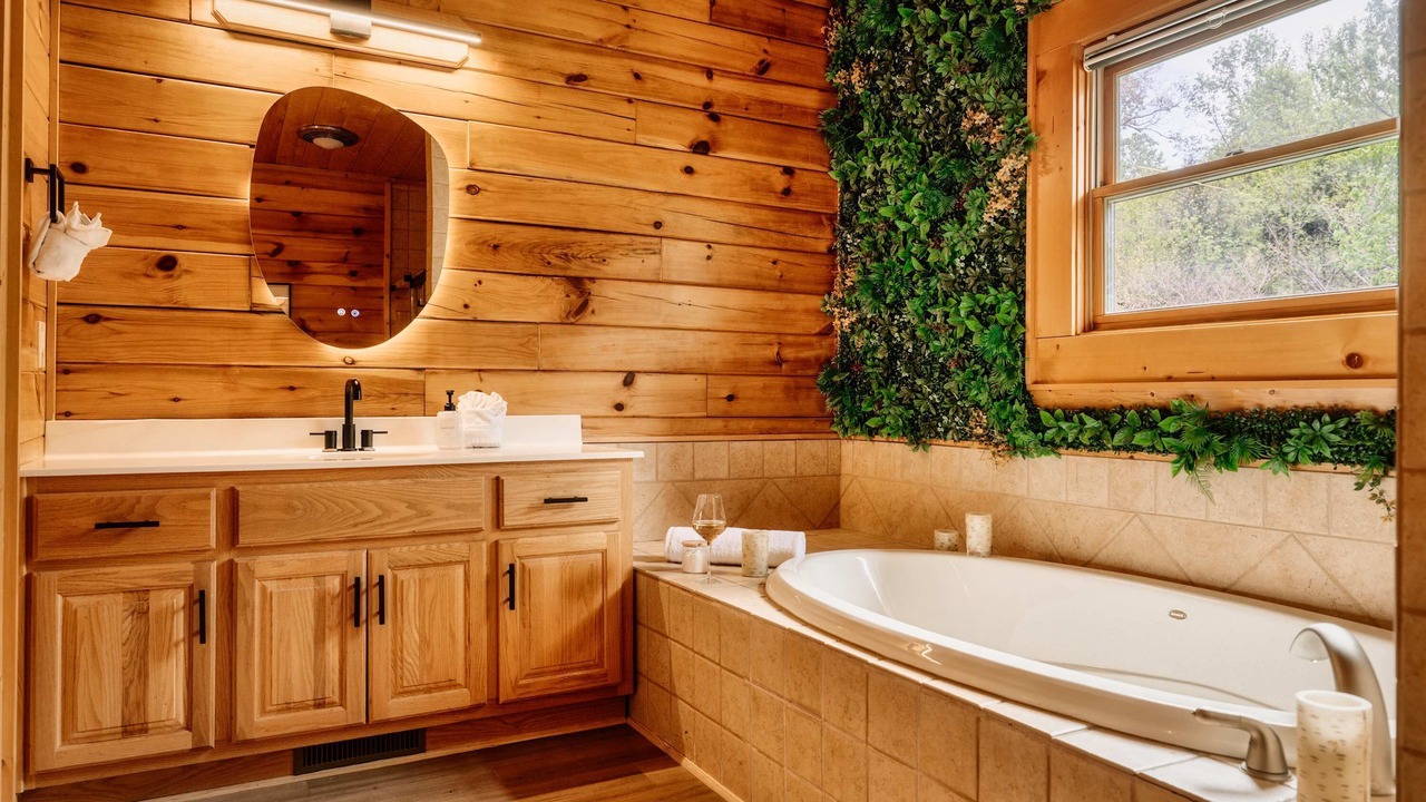 Photo of Bathroom in Gatlinburg - Pigeon Forge