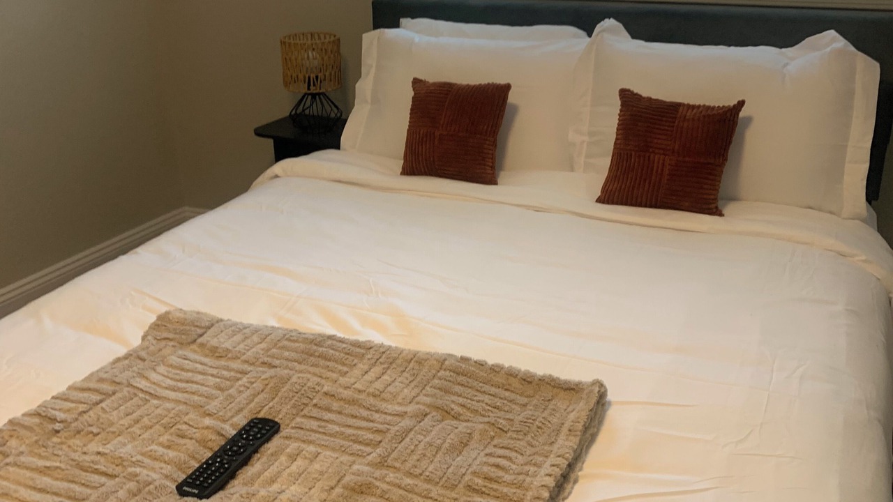 Photo of Bedroom in Villa Heights