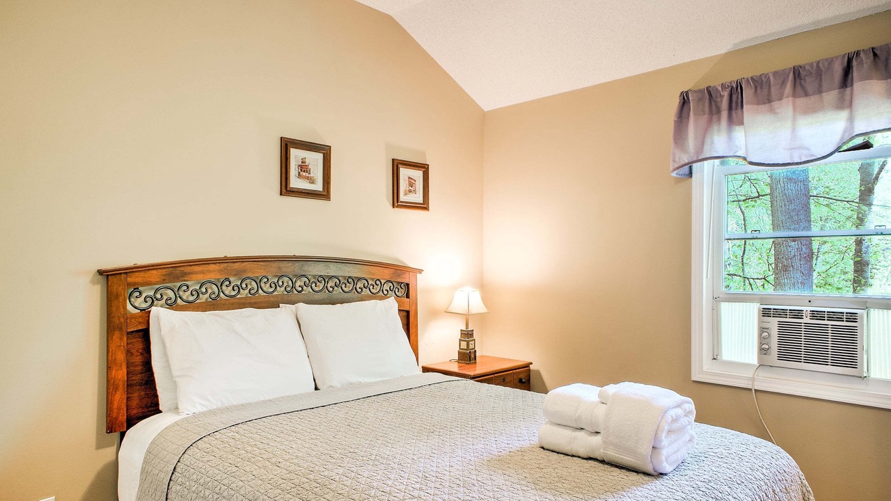 Photo of Bedroom in Burnsville