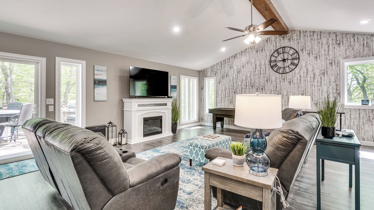 Photo of Livingroom in Byrdstown