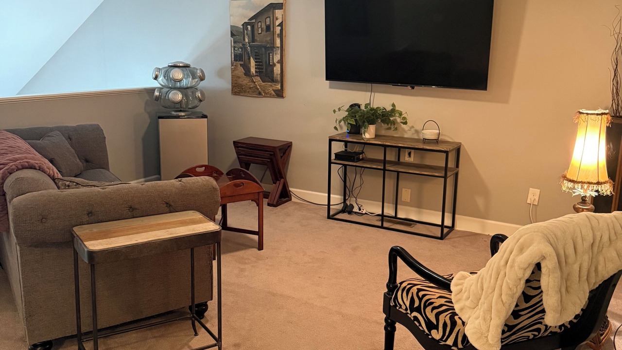 Photo of Livingroom in Lexington