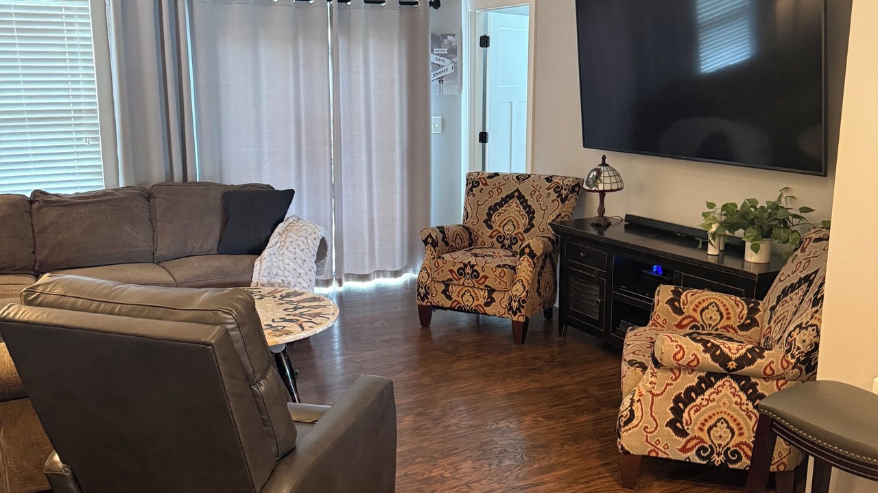 Photo of Livingroom in Lexington